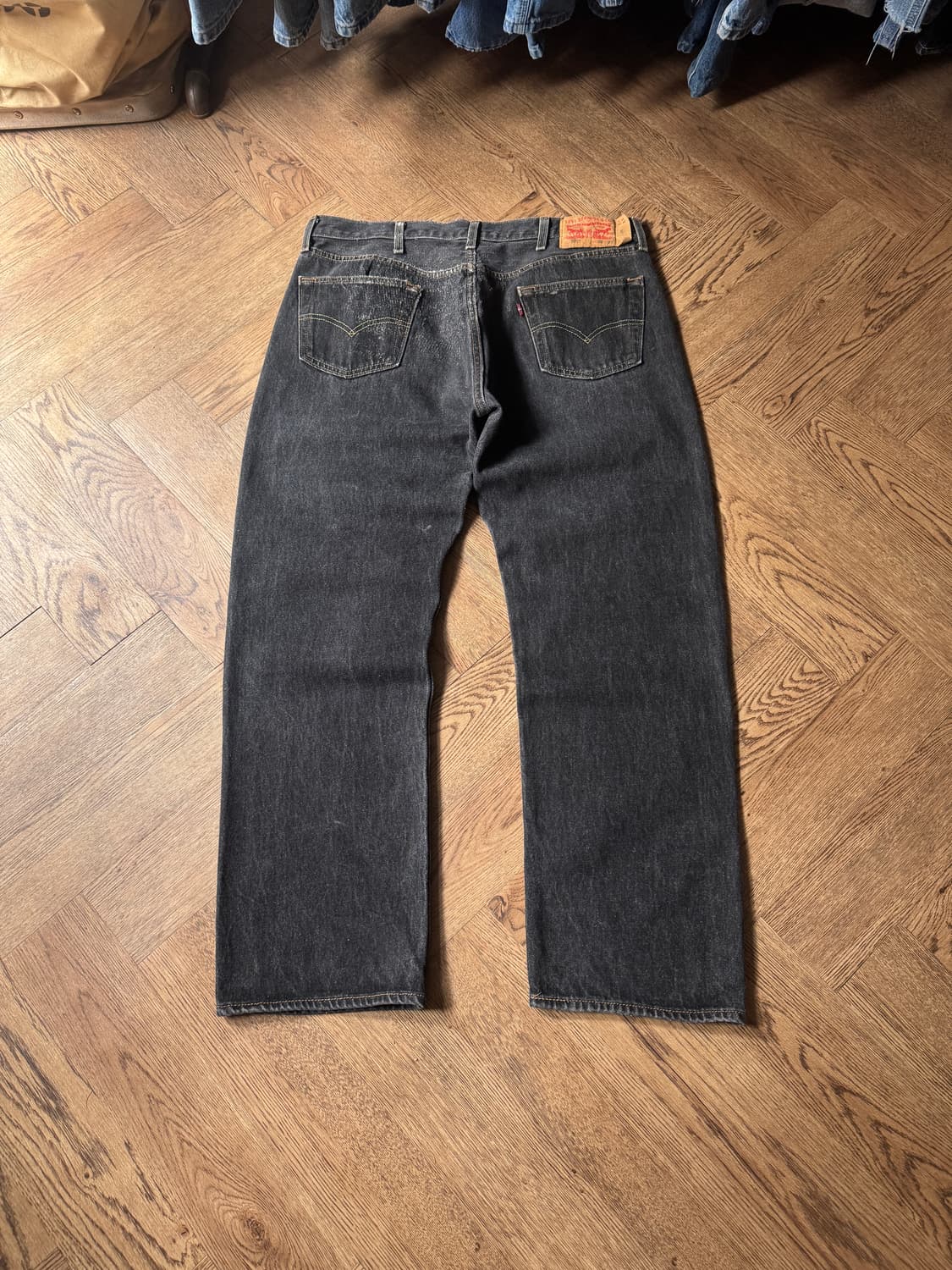 [38]리바이스 501 빈티지 리페어드 흑청 데님 팬츠 상품이미지7