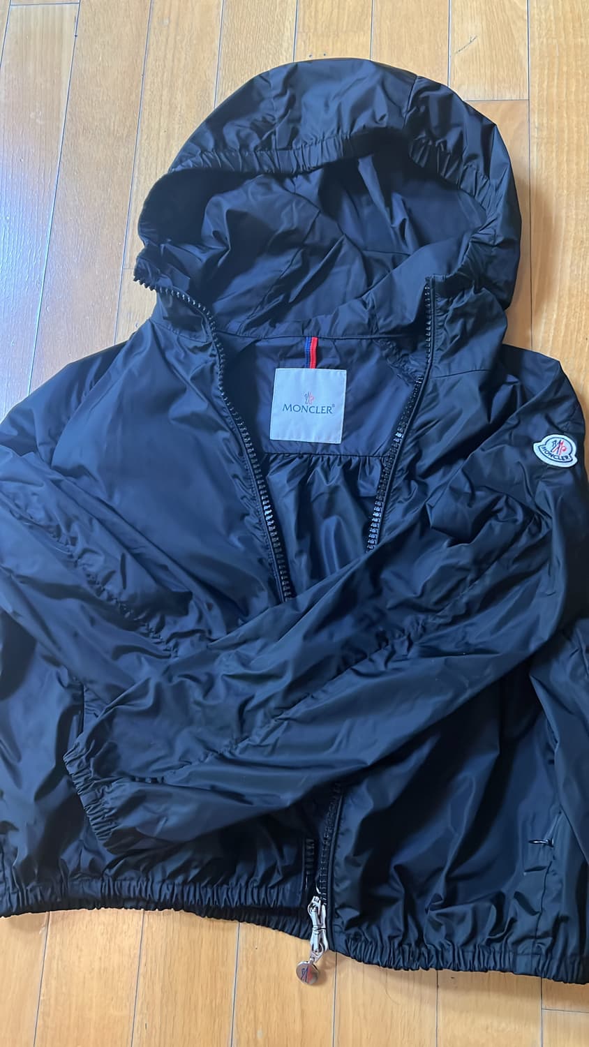 카리야 주브오토 카릴라 몽클레어 재킷(바람막이) 상품이미지1