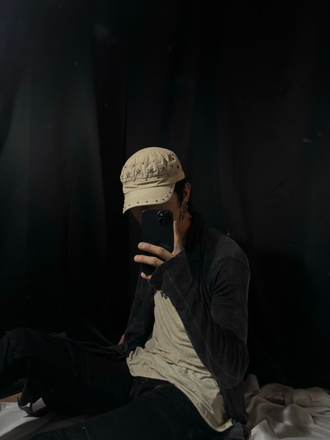 “Unknown” Star Stud Beige Cap 상품이미지2
