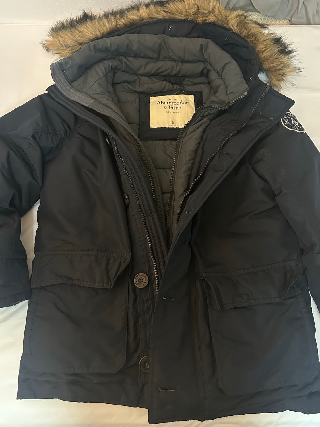 아베크롬비 네이비 패딩 남자S / 여자L 상품이미지1