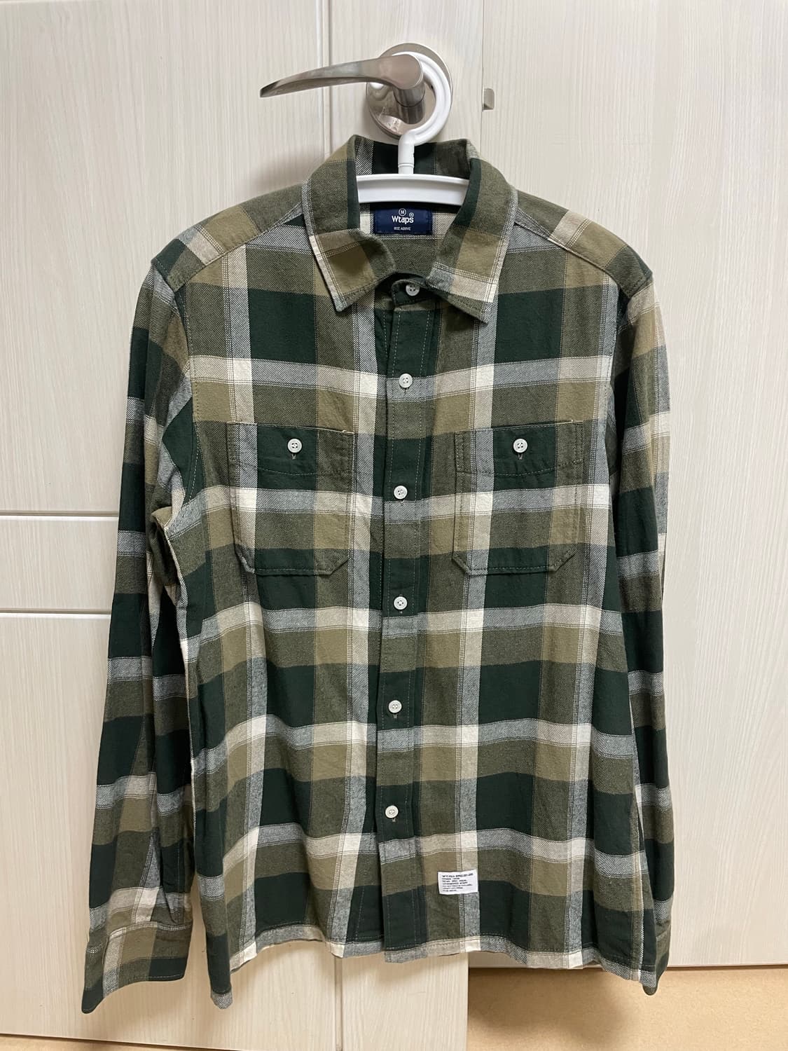 더블탭스 체크 셔츠 상품이미지1