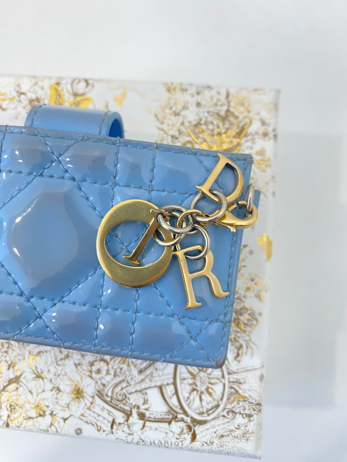 디올 페이던트 까나쥬 이코디언 카드지갑 상품이미지4