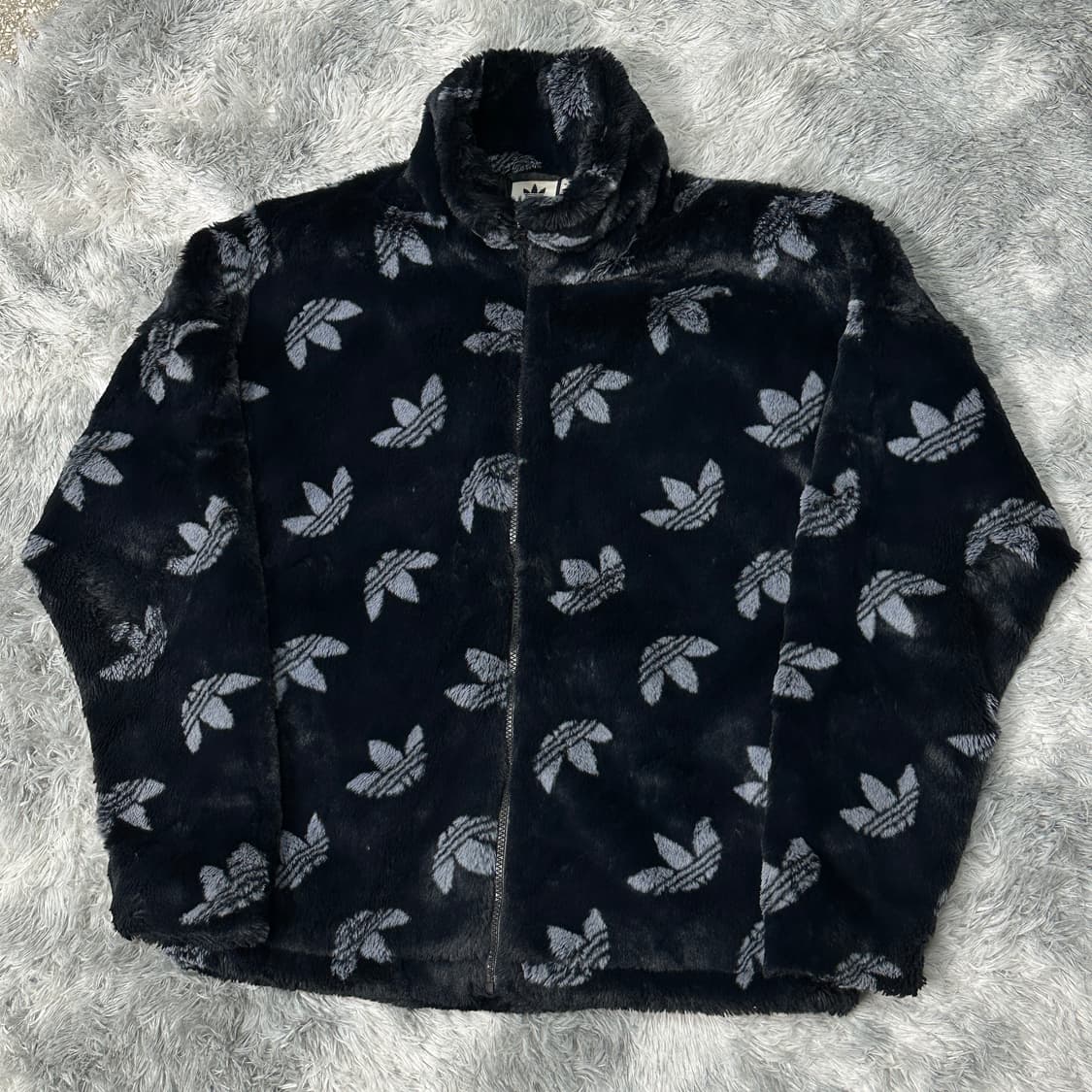 아디다스 모노그램 퍼 자켓 m 상품이미지1