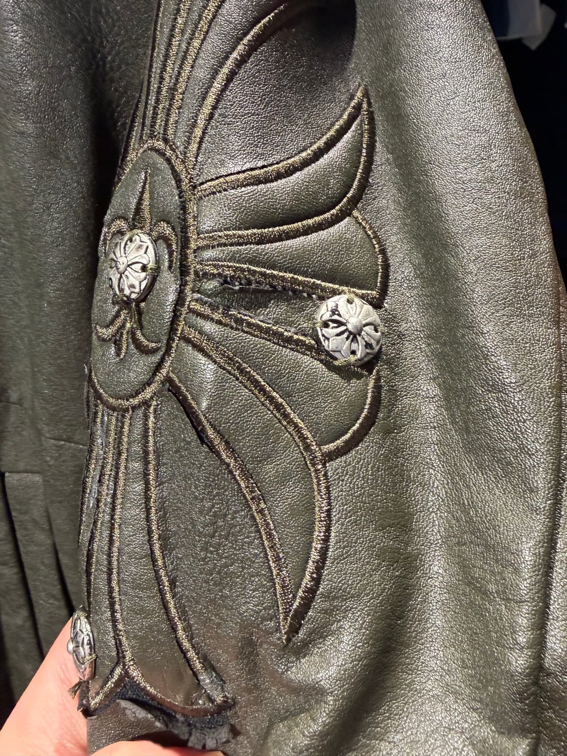 스웨터 후드 카키 레더자켓 상품이미지7