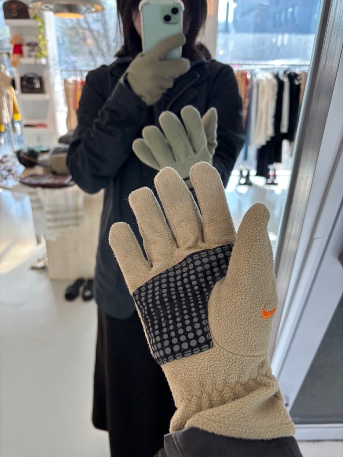 Nike Gloves 상품이미지1