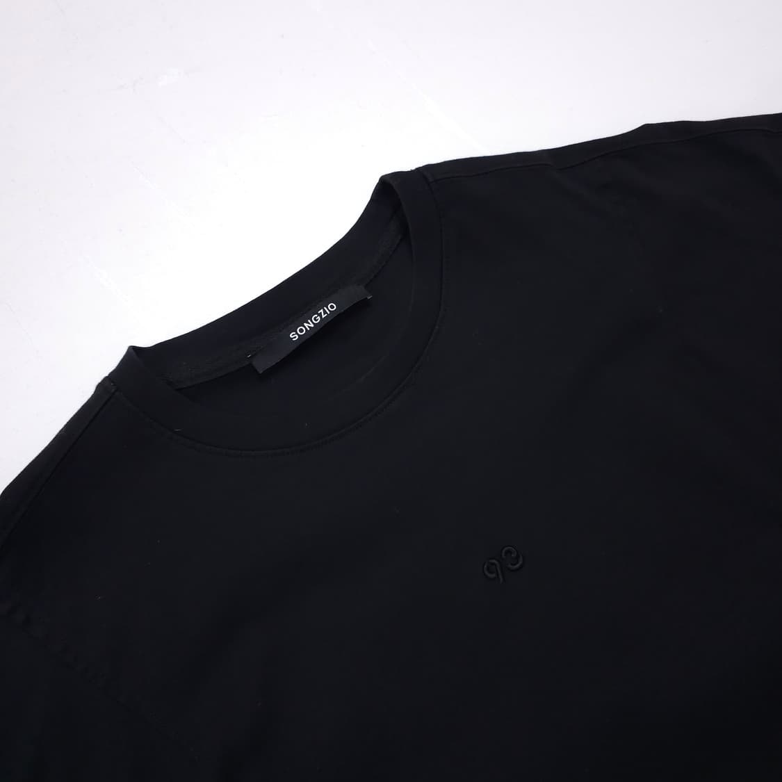 송지오옴므 x 송민호 블랙 썬플라워 반팔티 상품이미지3