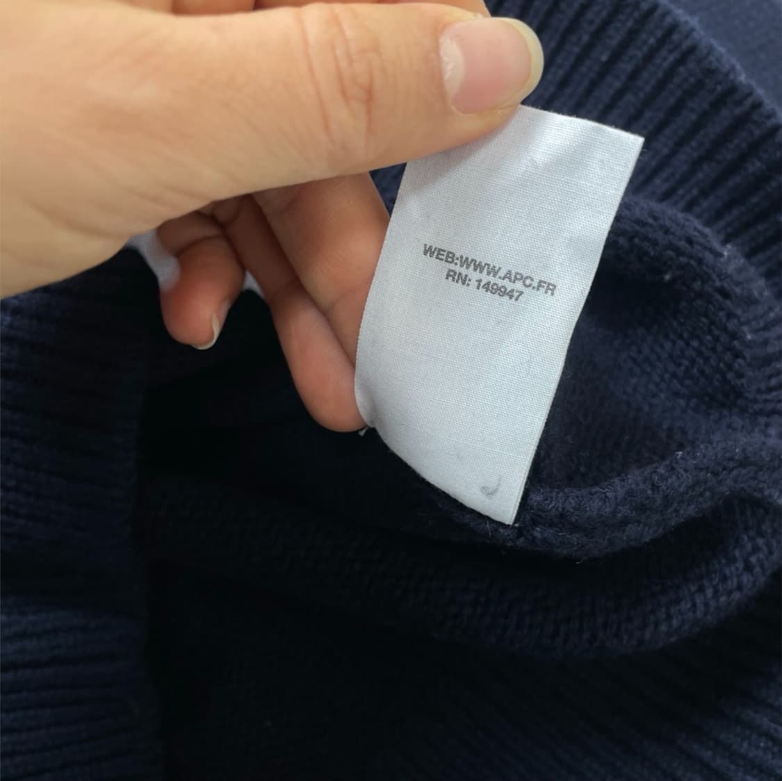 아페쎄 A.P.C.  네이비 램스울 브이넥 가디건 XS 상품이미지4