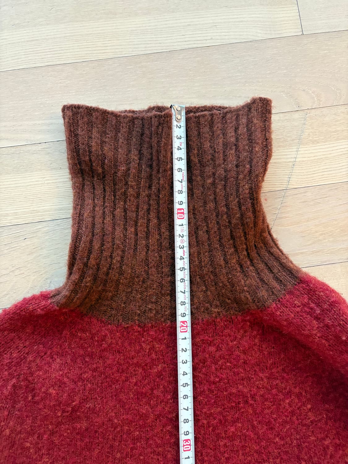 하울린 터틀넥 니트 상품이미지8