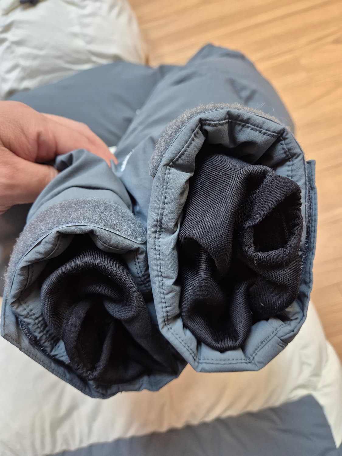 노스페이스 써미트 시리즈 패딩 95사이즈 판매합니다. 윈드스타퍼 기능이  상품이미지4