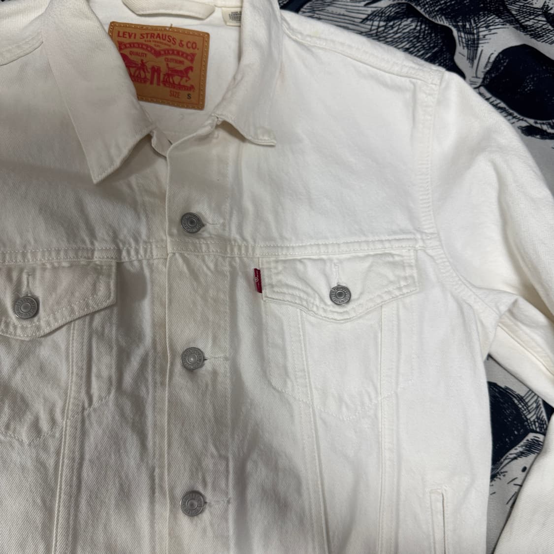 리바이스 화이트 데님 트러커 자켓 S 사이즈 상품이미지3
