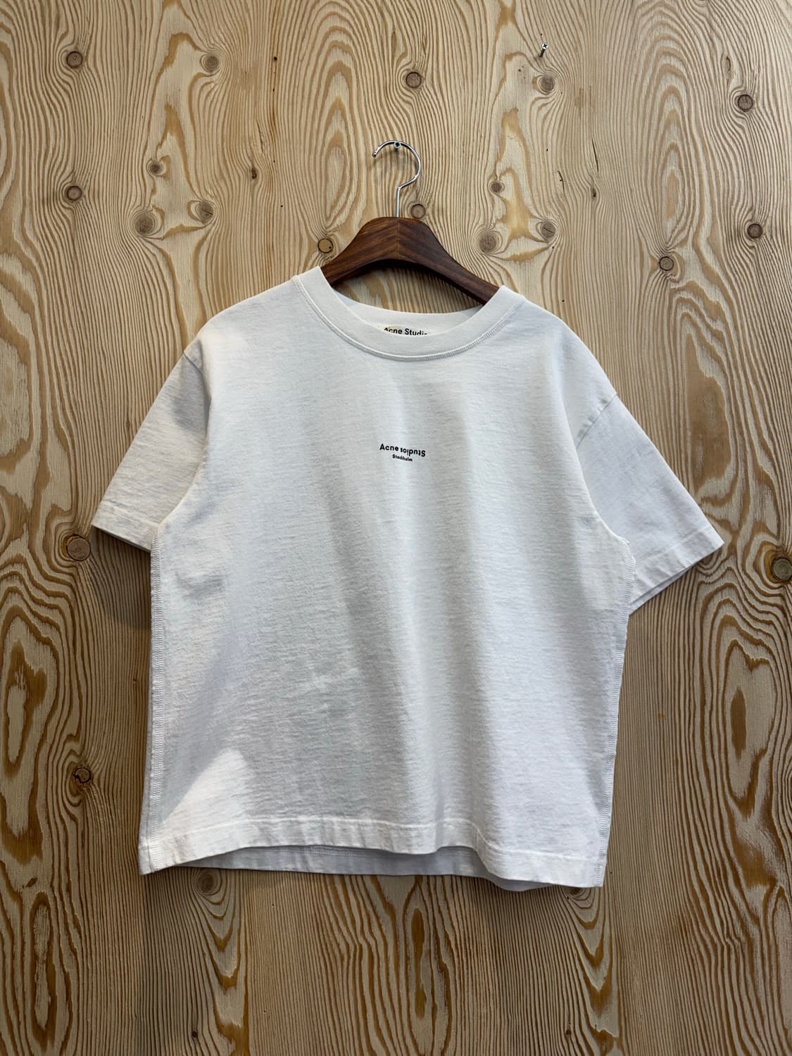 아크네 스튜디오 로고 반팔티 상품이미지1