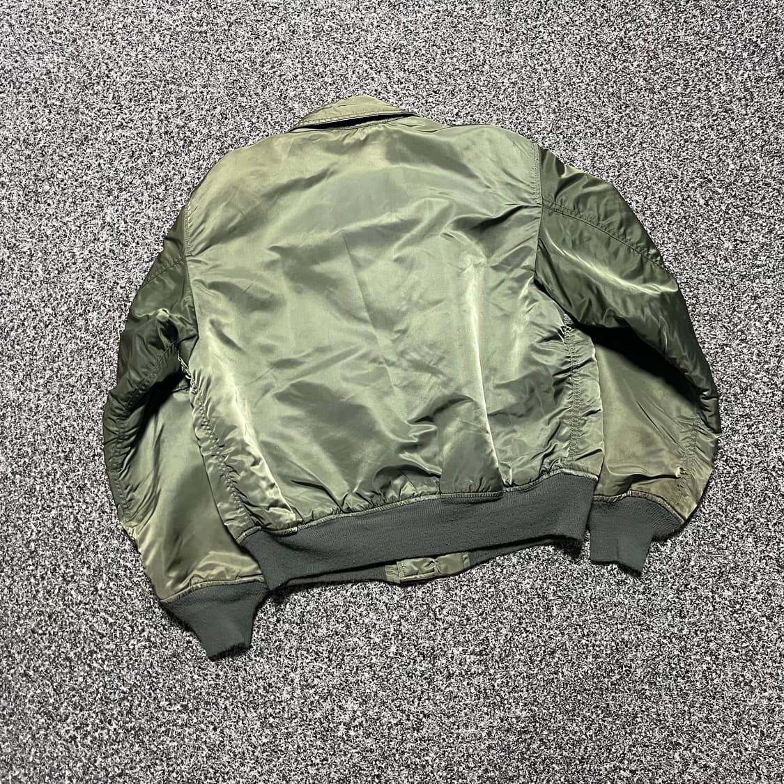 알파 인더스트리 CWU 45/P 플라이트 자켓  상품이미지2