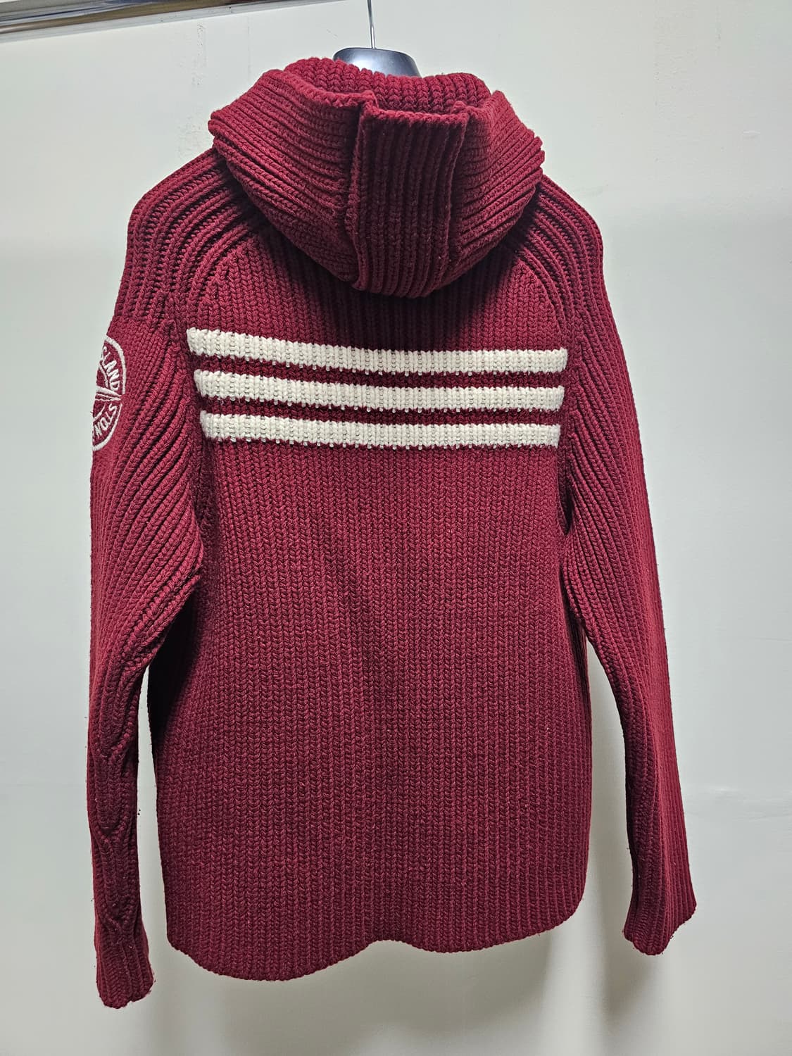 스톤아일랜드 헤비웨이트 울 니트 자수 가디건  상품이미지2