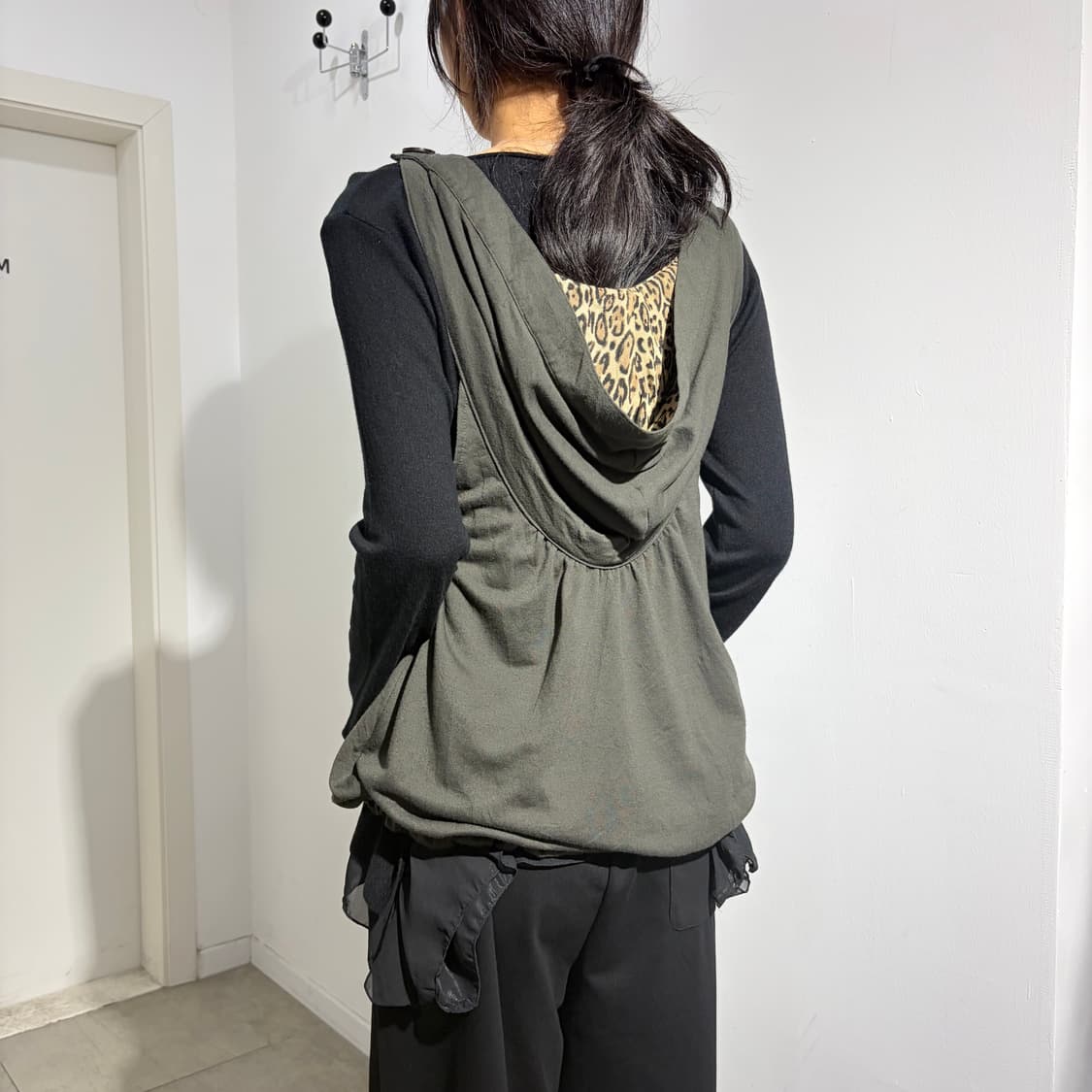 갸루 레오파드 후드 슬리브리스 민소매 상품이미지4