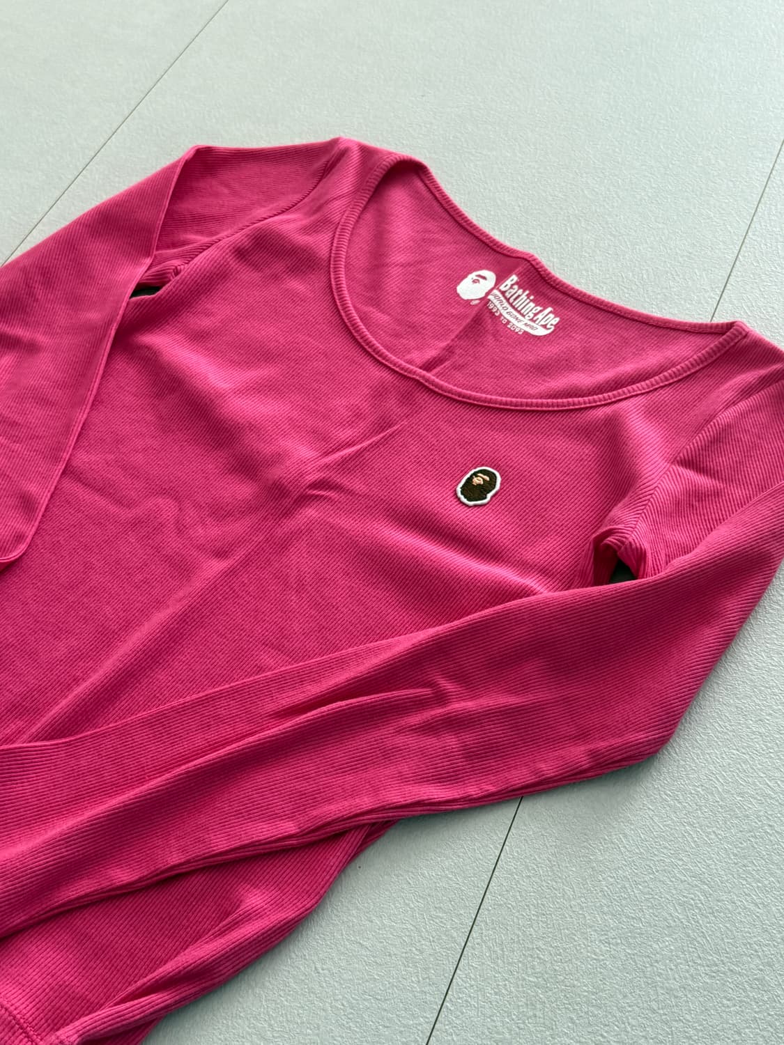 베이프 여성 티 상품이미지2