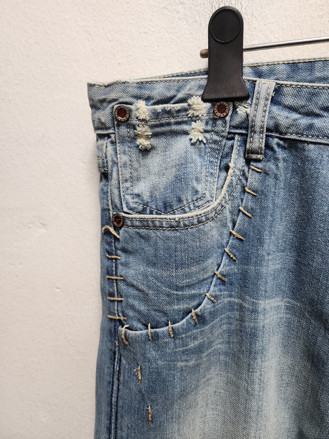 CRAZY LEOPARD 일본판 가죽패치 자수디테일 데님 상품이미지7