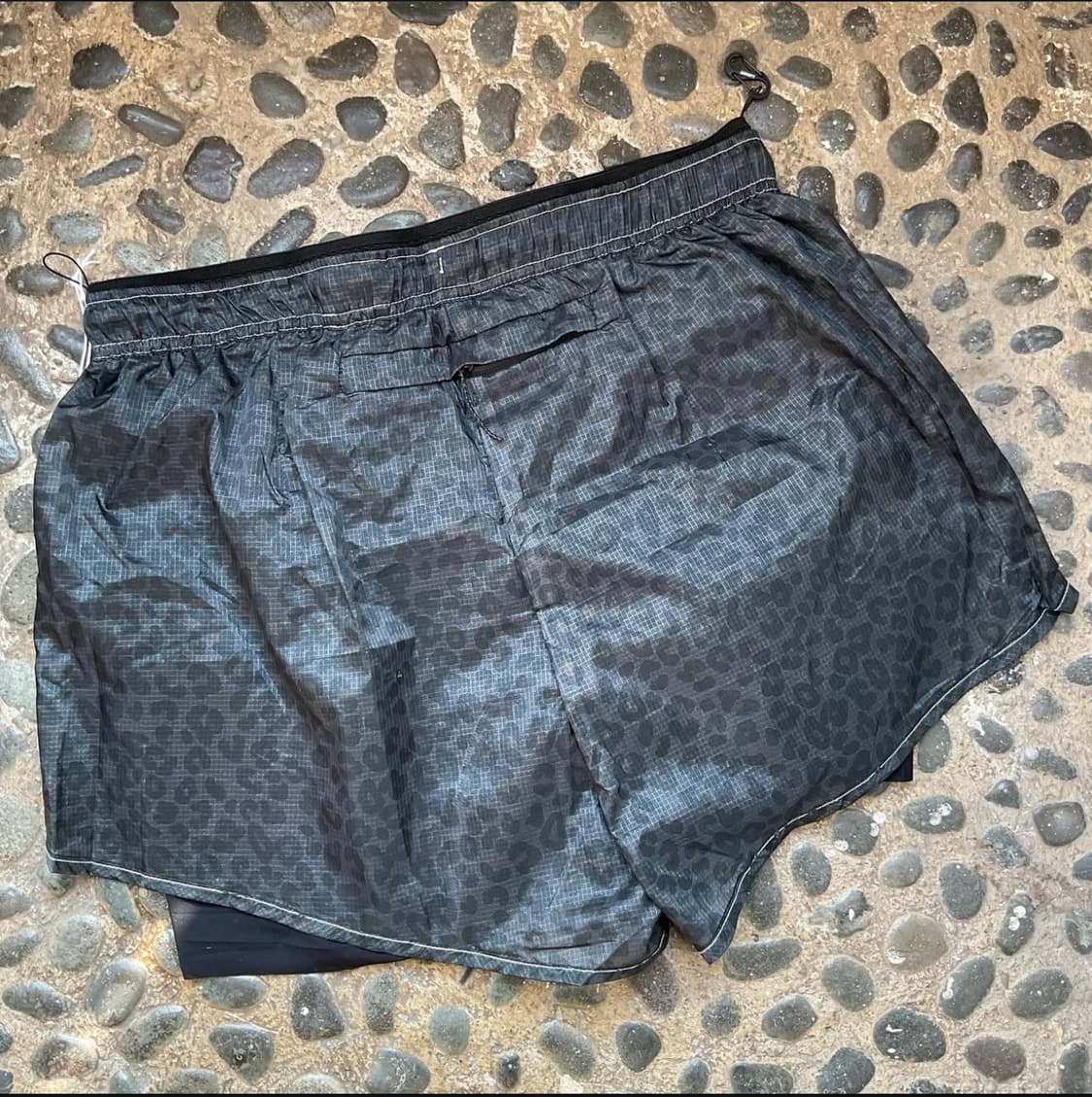 새티스파이 한정판 레오파드 반바지 L size 상품이미지3