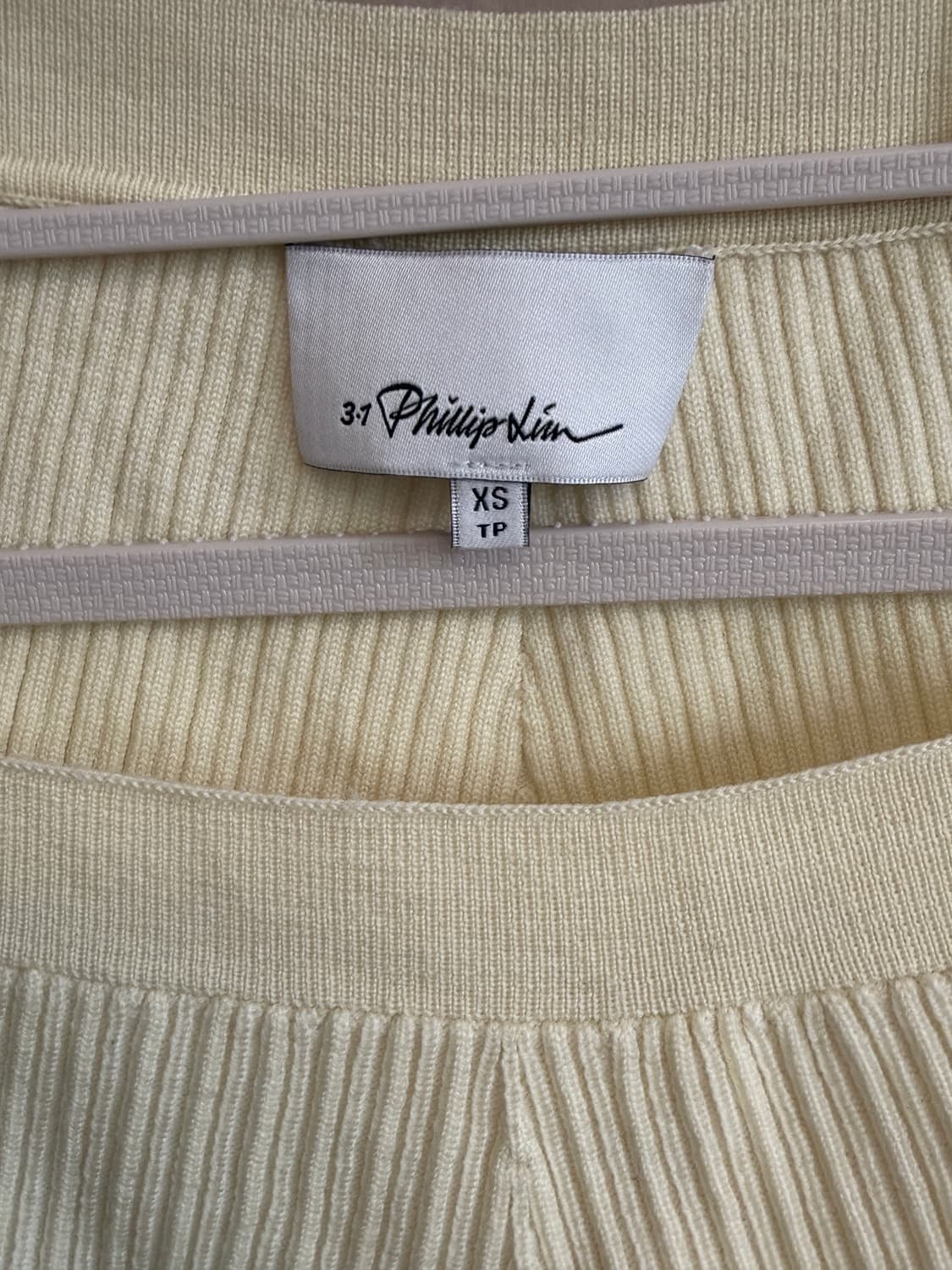 필립림 반팔 니트 xs 상품이미지3