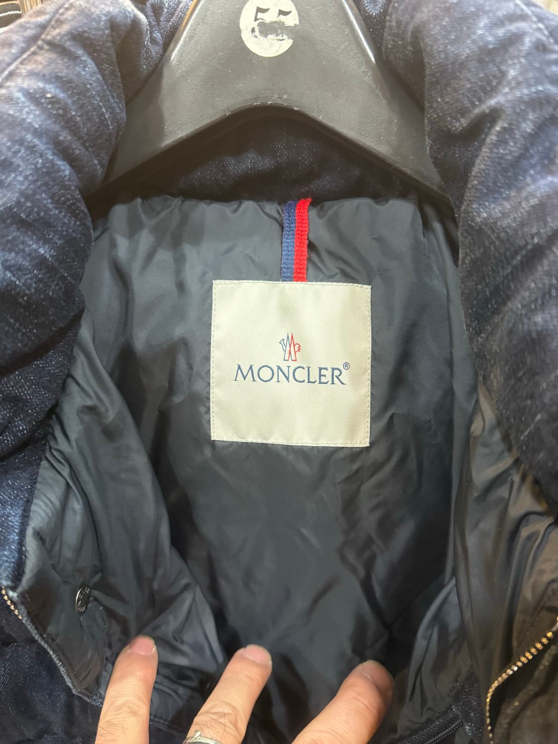 4/100 정품 몽클레어 BREVAL 데님패딩 팝니다 상품이미지3