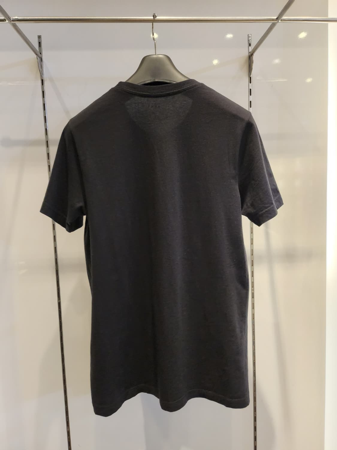 DKNY 블랙 로고반팔티 M 상품이미지2