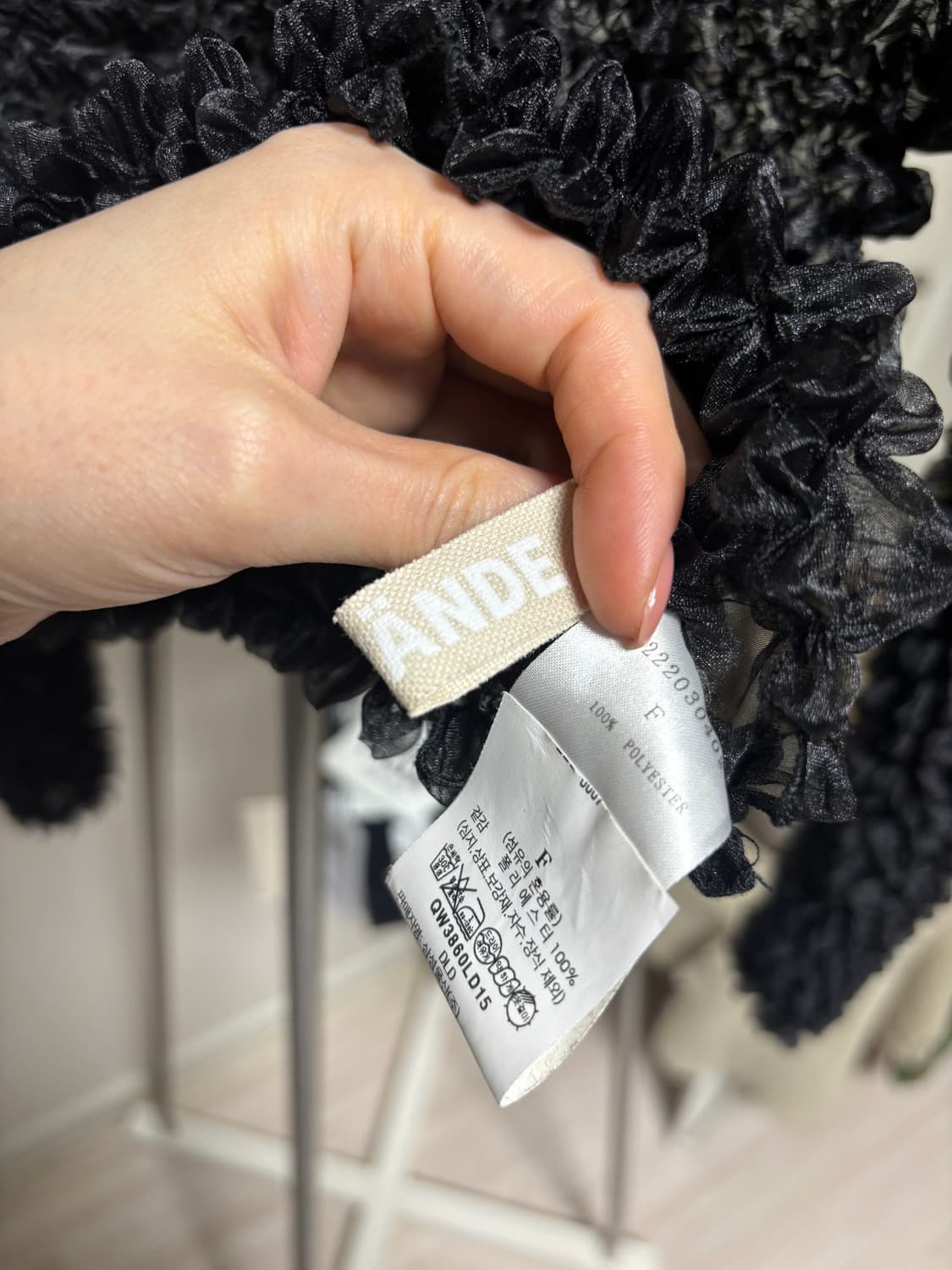 LEINWANDE POOPOKO 블랙 탑  상품이미지3