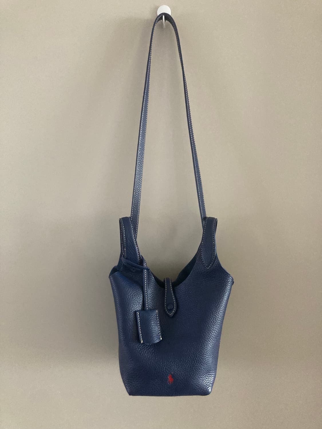 폴로 랄프로렌 플레이 레더 스몰 토트 잉크 상품이미지4