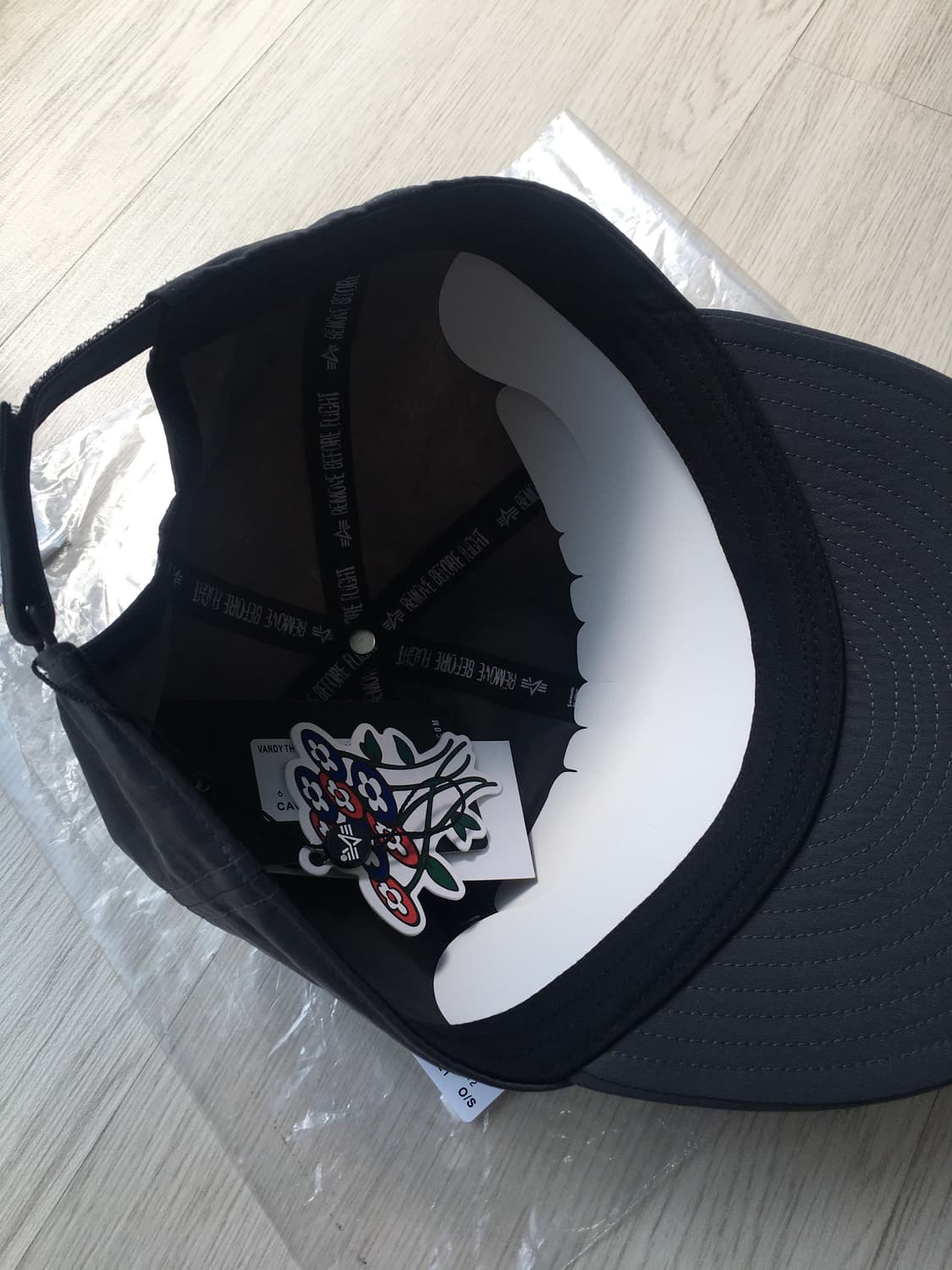 Vandy The Pink x Alpha Industries Cap 상품이미지2