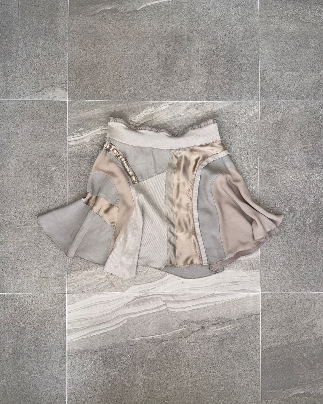 SYSTEM indi pink silk satin flare skirt 상품이미지1