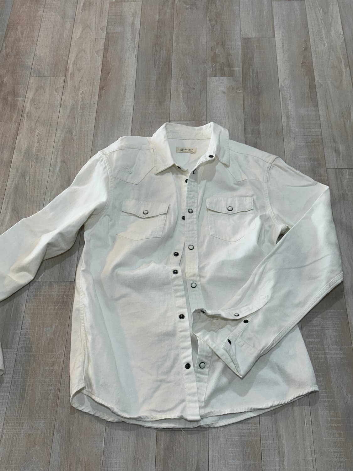 올세인츠 웨스턴 회이트 셔츠 자켓 판매합니다. 상품이미지1