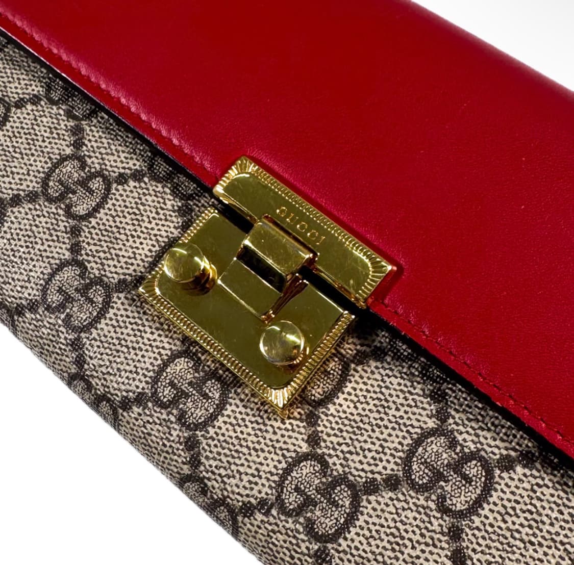 구찌 여성 GG 슈프림 패들락 체인 장지갑 레드 금장 상품이미지5