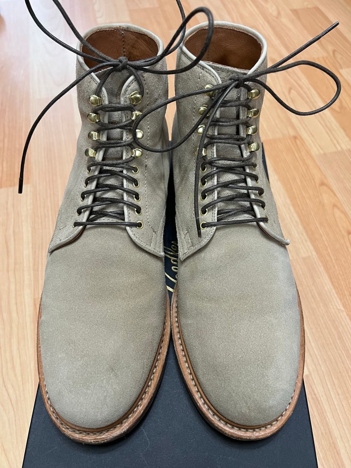 바이버그 더비 부츠 카프스웨이드 8사이즈 알든 상품이미지2