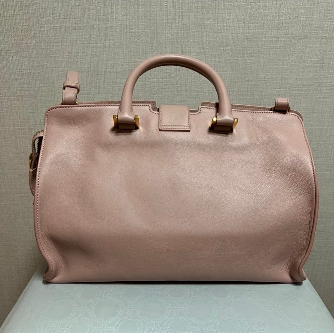 입생로랑 베이비핑크 카바스백 스몰  상품이미지5