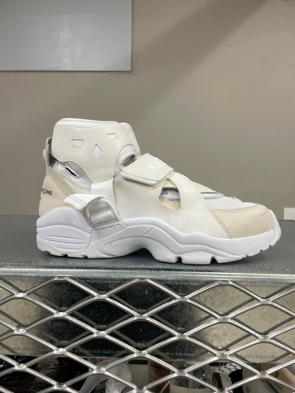 나이키 X 꼼데가르송 카니보어 화이트 260 상품이미지4