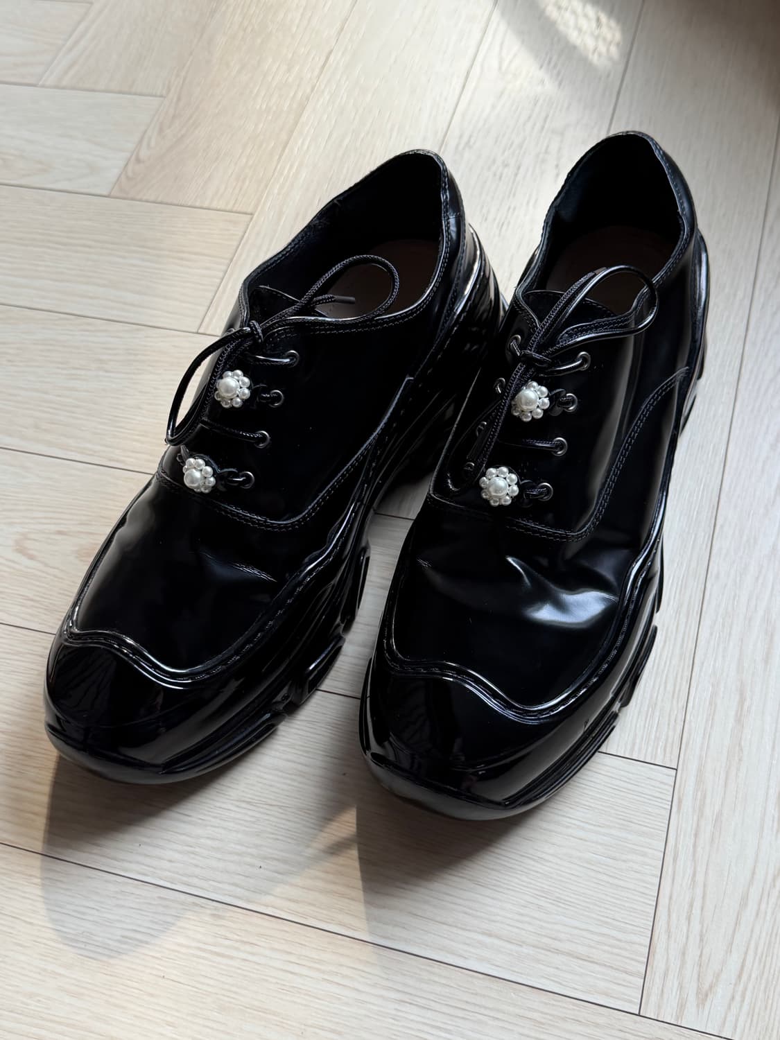 시몬로샤 데이지 브로그 스니커즈 상품이미지1