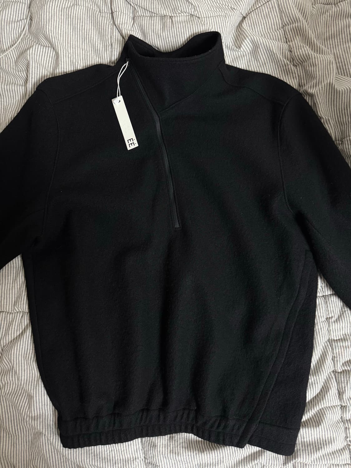 Curved half wool zip up black 상품이미지1