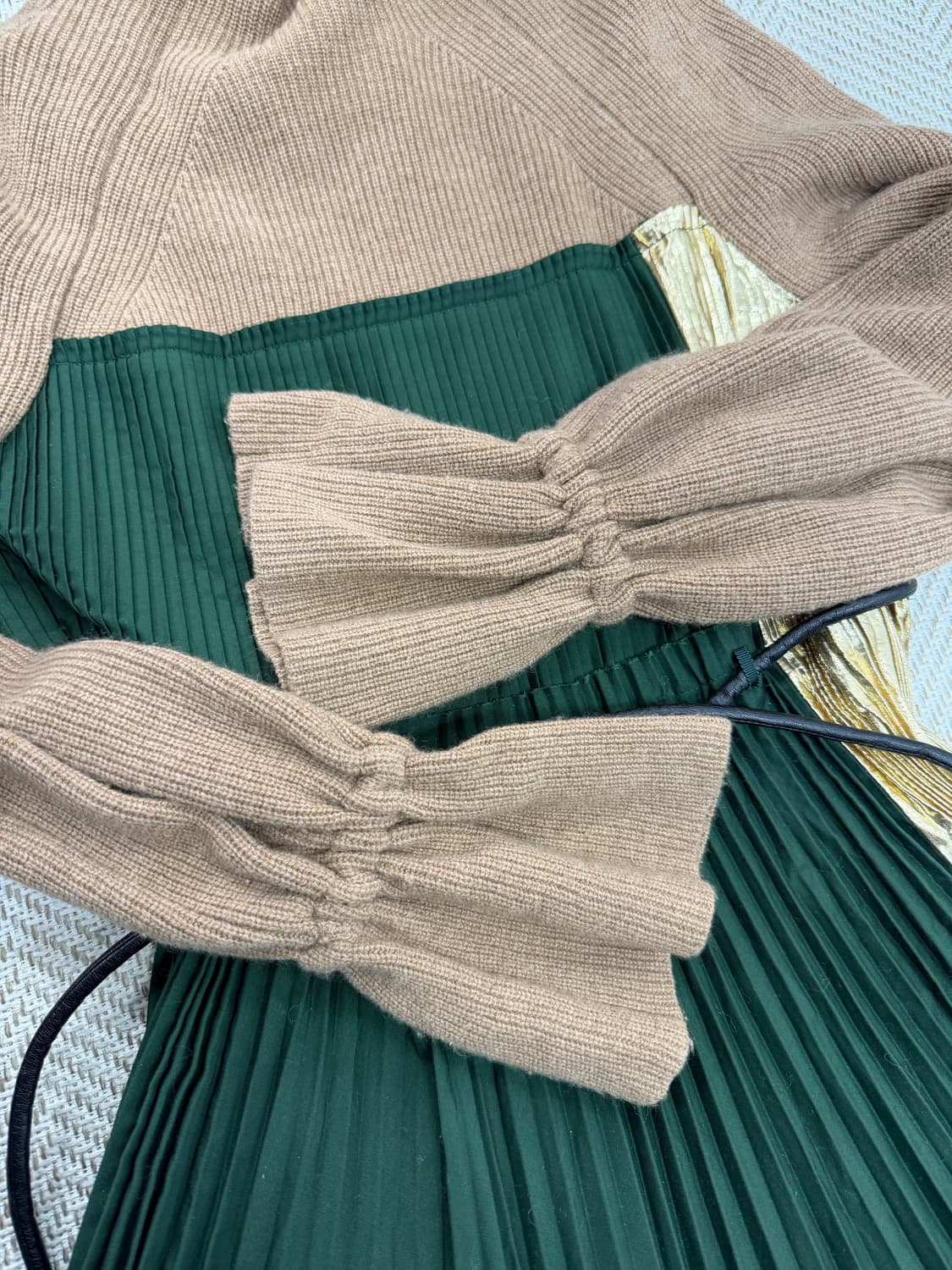 매장판정품) 사카이 니트 플리츠 롱 원피스 2 상품이미지6