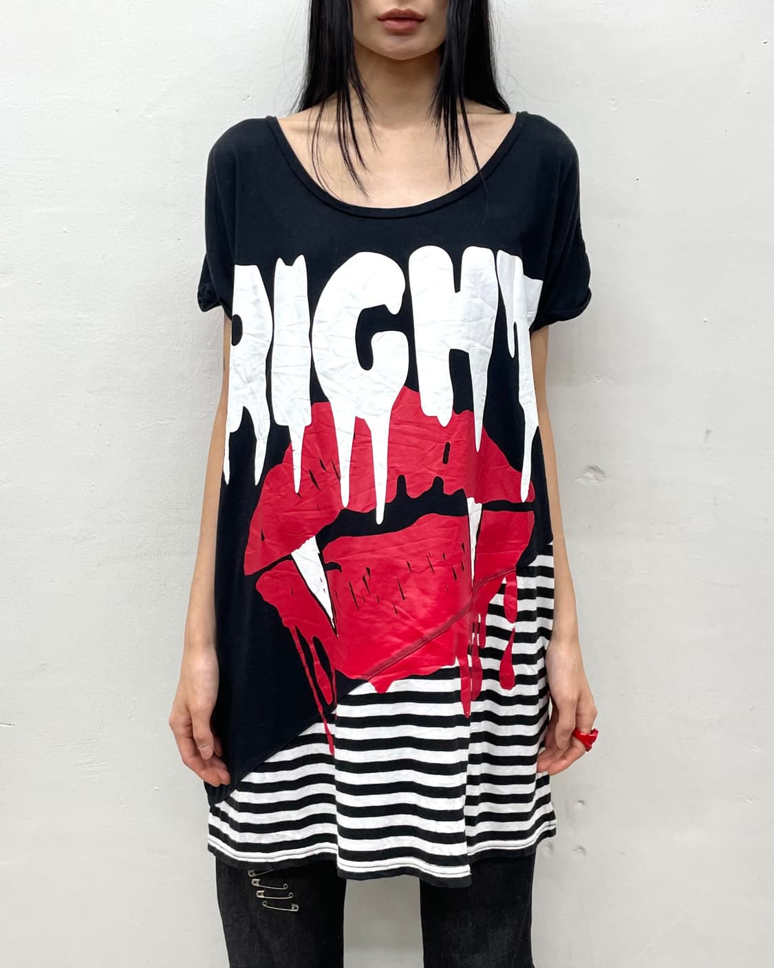 Right Dracula Lip Stripe T-shirt 상품이미지2