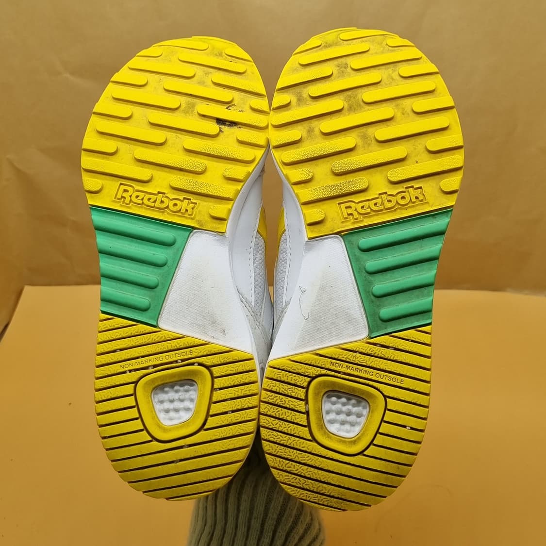 리복 BT21 로얄 브릿지 여성운동화235. 상품이미지3