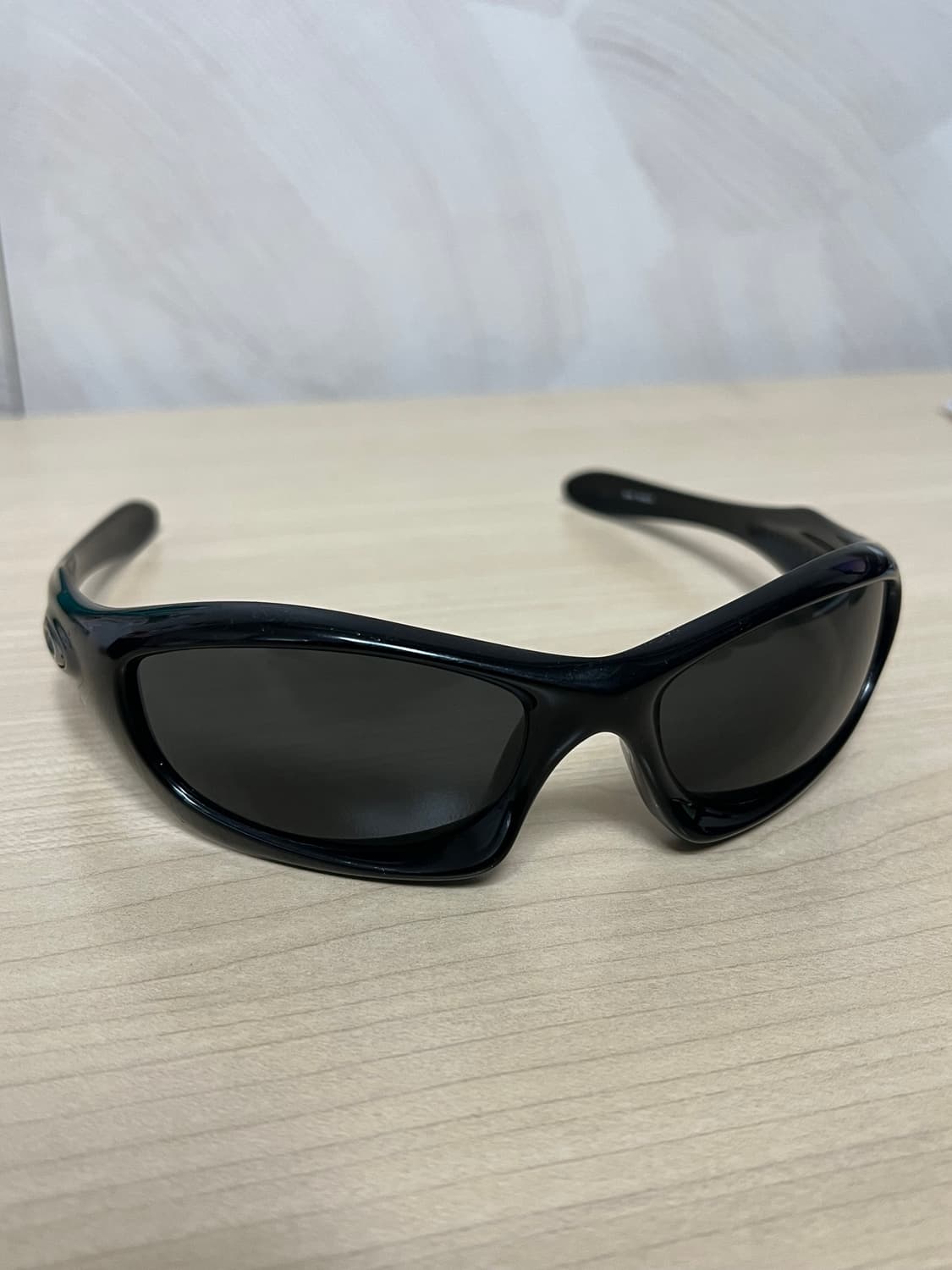 오클리 몬스터독 폴리쉬드블랙 유광블랙 상품이미지1