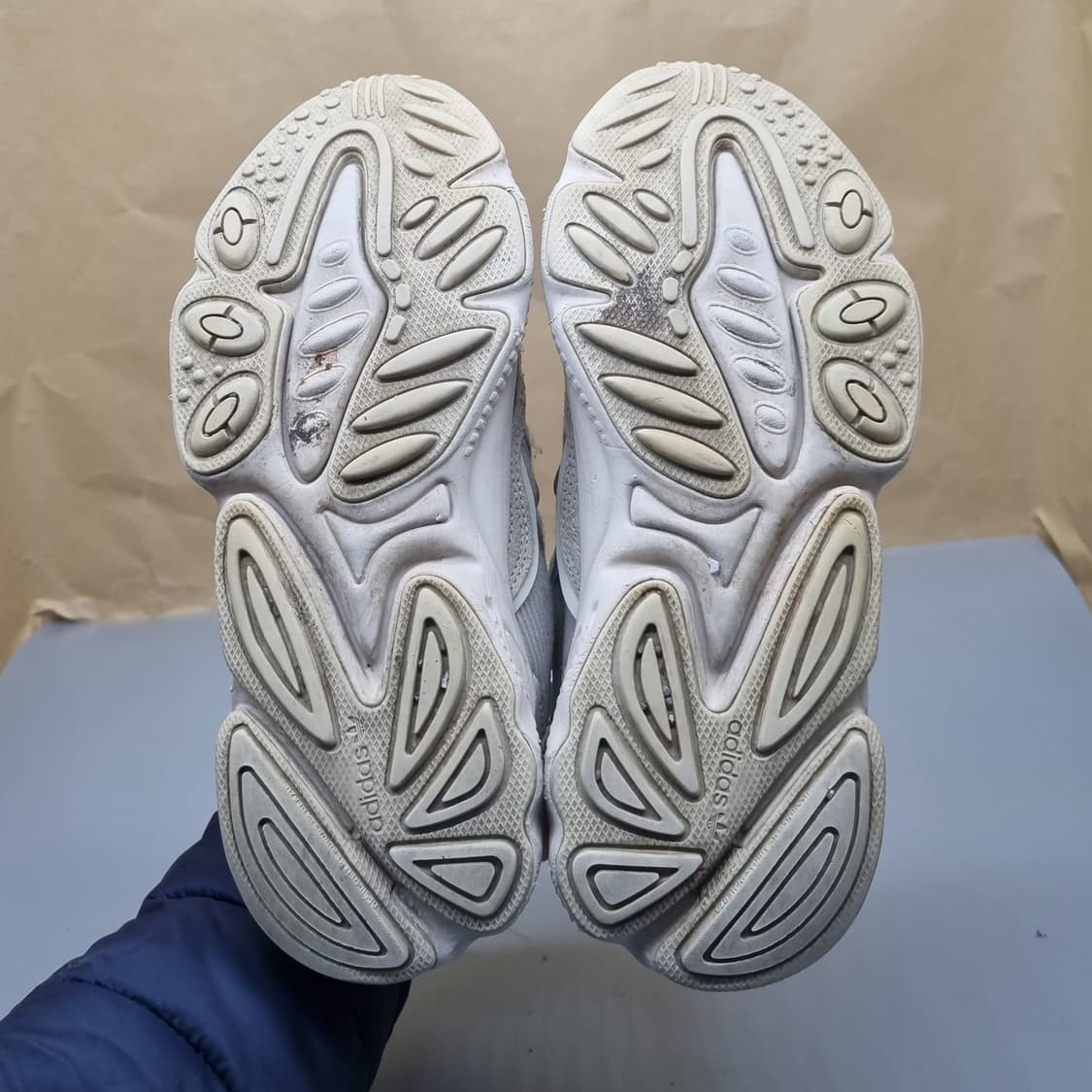 아디다스 오즈위고 베이지 운동화225 상품이미지3