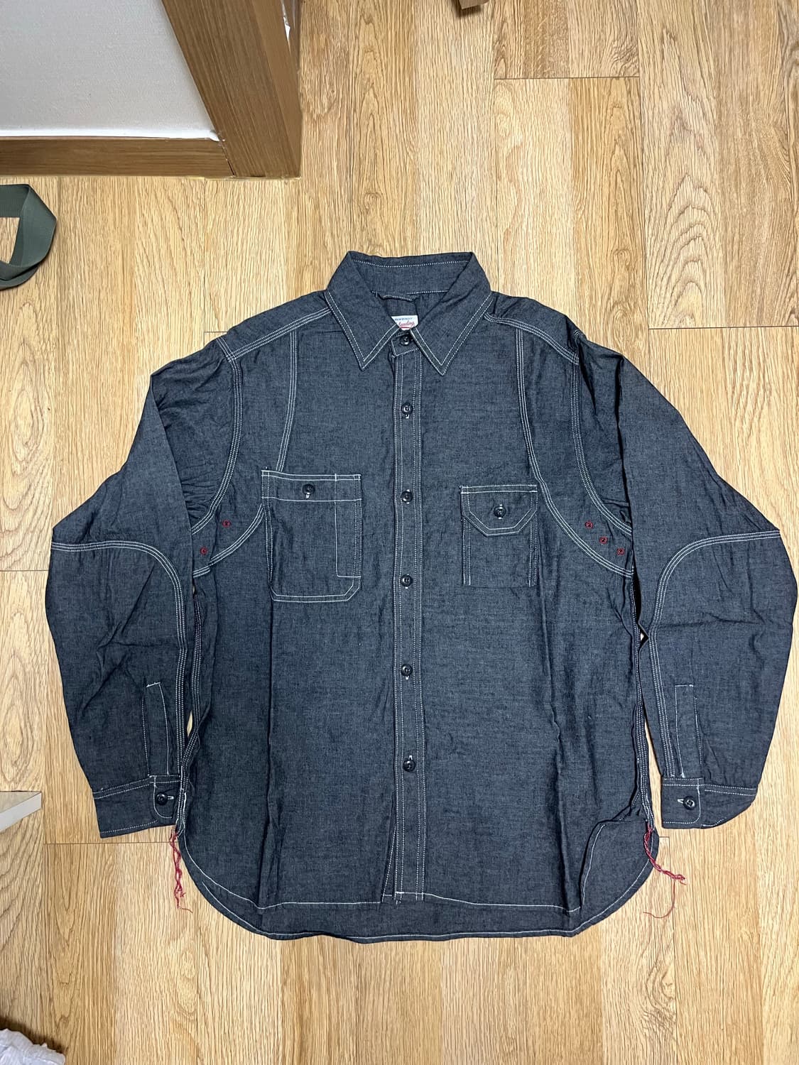 [새상품] 아웃스탠딩 트리플 스티치 샴브레이 셔츠 블랙 상품이미지2