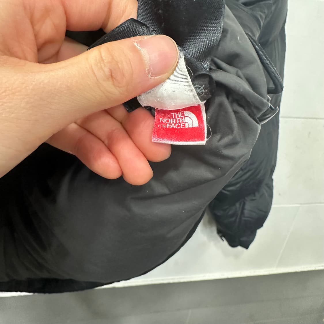 노스페이스 700 눕시 패딩 상품이미지6