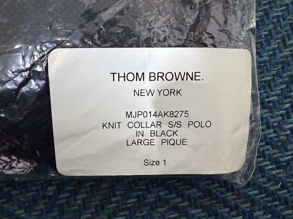 톰브라운 히든삼선 니트 카라 반팔 PK 티셔츠 블랙 1사이즈 (미세하자) 상품이미지3