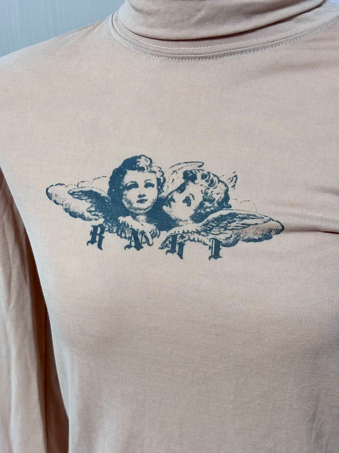 러닝하이 베이지 터틀넥 탑 상품이미지2