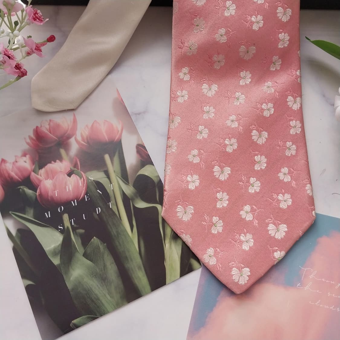 베르사체 실크 플라워 자카드 넥타이 9.3cm A+~A등급 K1599
 상품이미지2