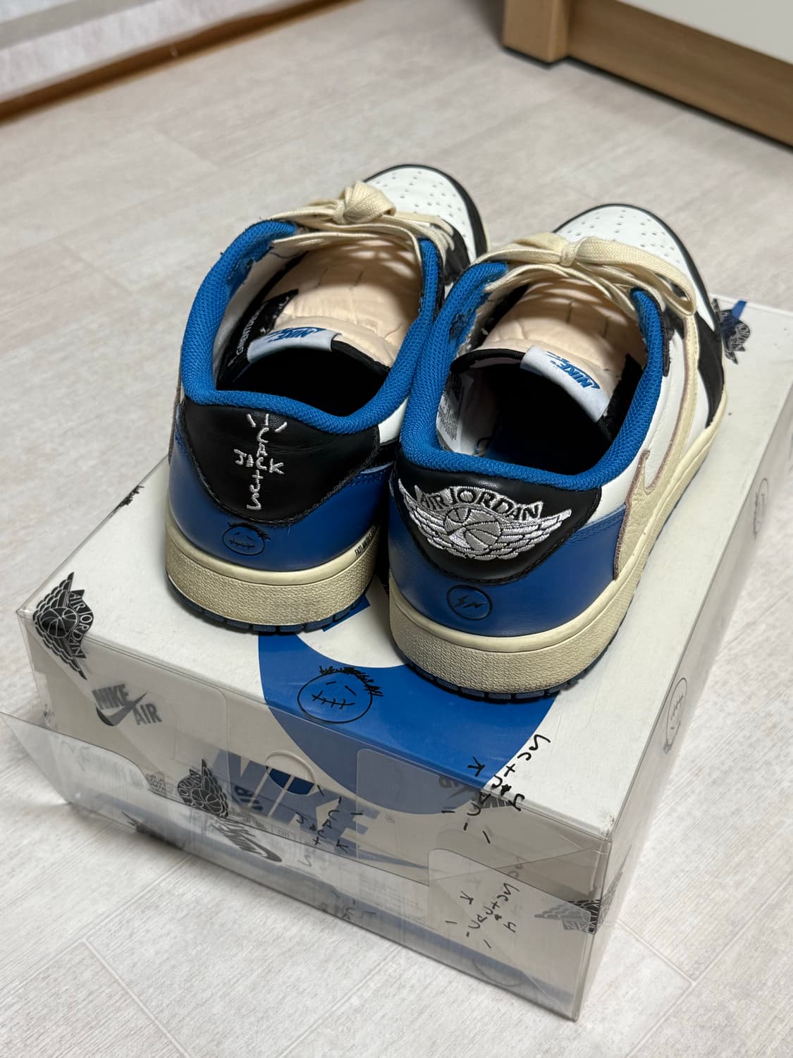 (275)조던 1 트래비스 스캇 프라그먼트 레트로 로우OG SP 밀리터리 상품이미지8