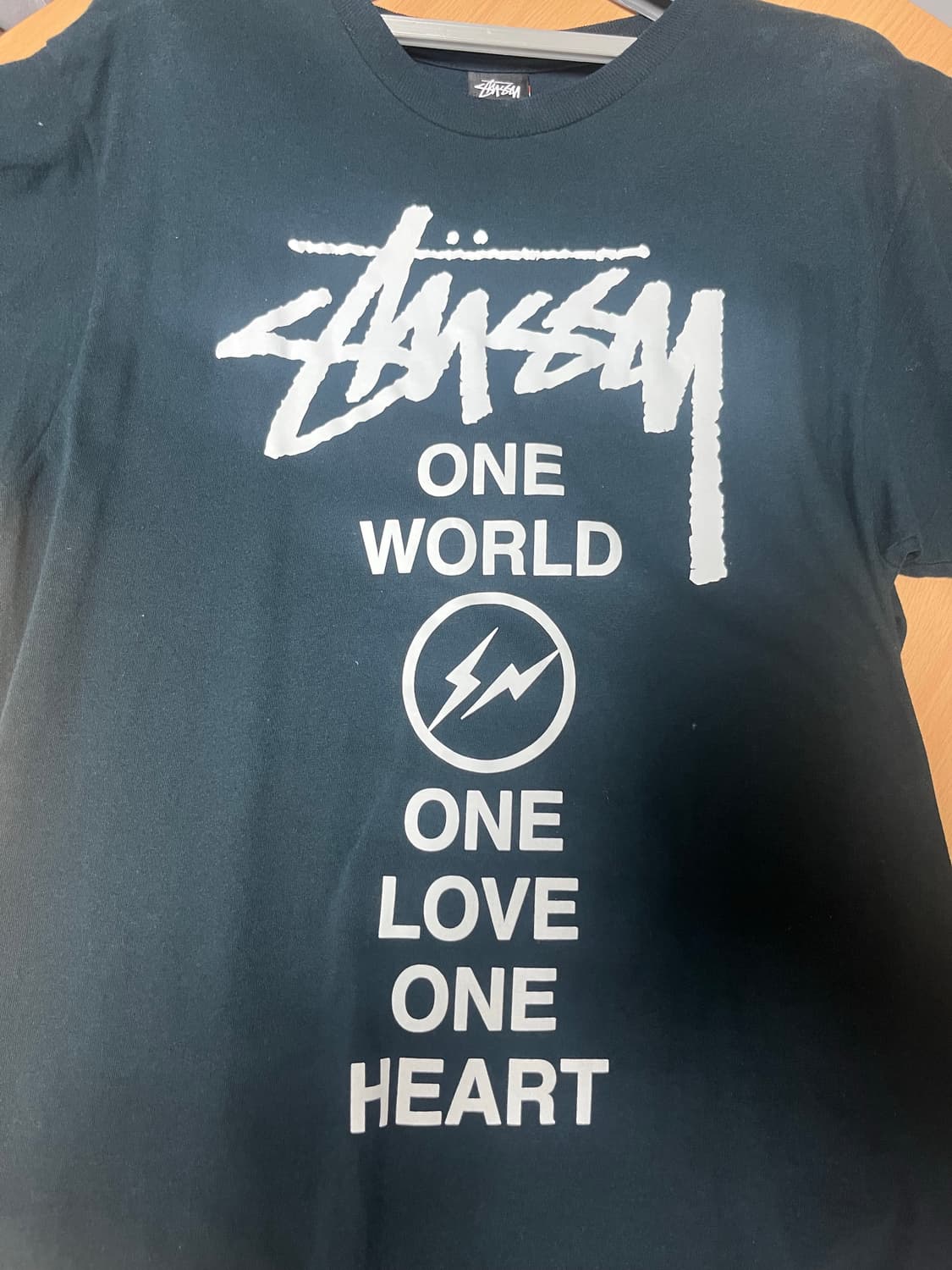 스투시 프라그먼트 콜라보 반팔 상품이미지1