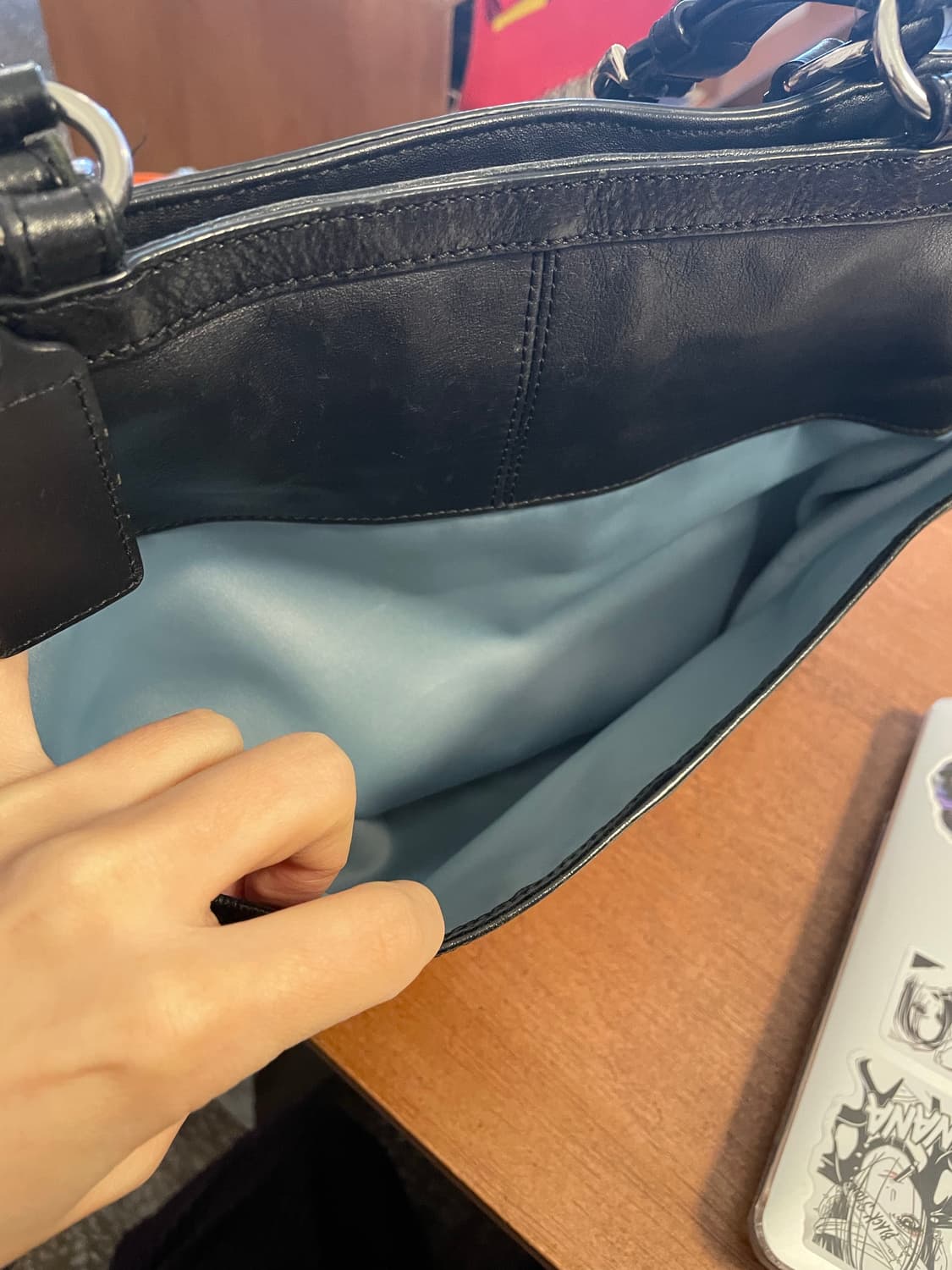 코치 블랙 레더 숄더백 [무배] 상품이미지8