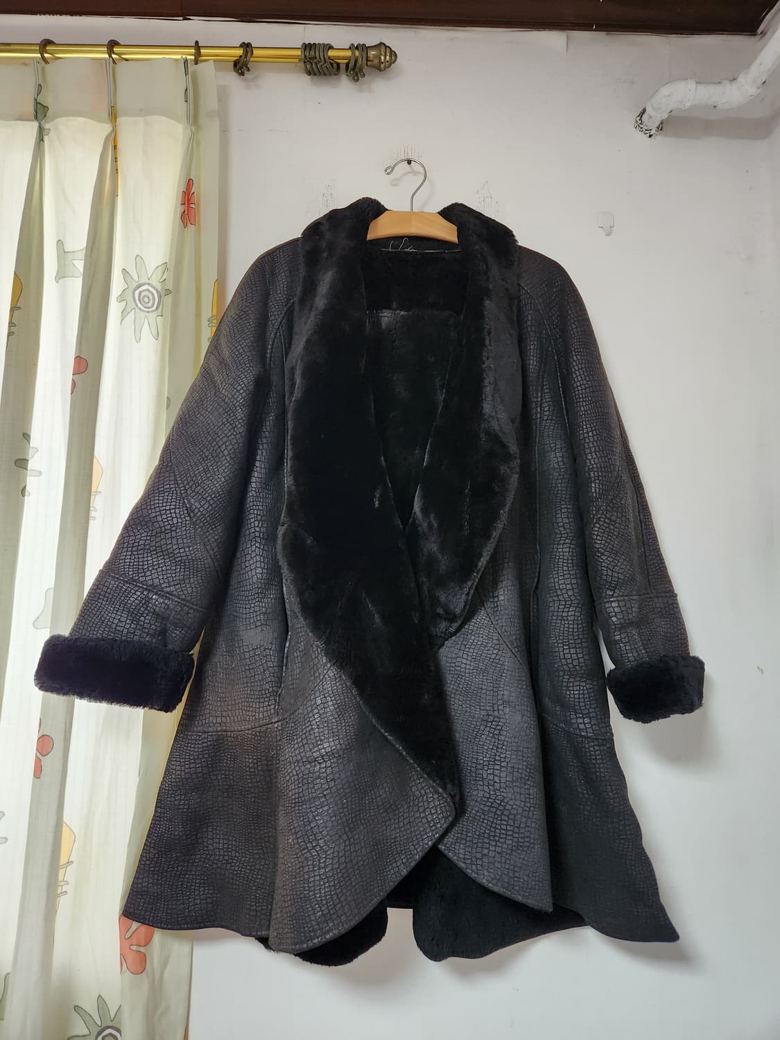 블랙 양털 무스탕  여성 77~88 상품이미지2