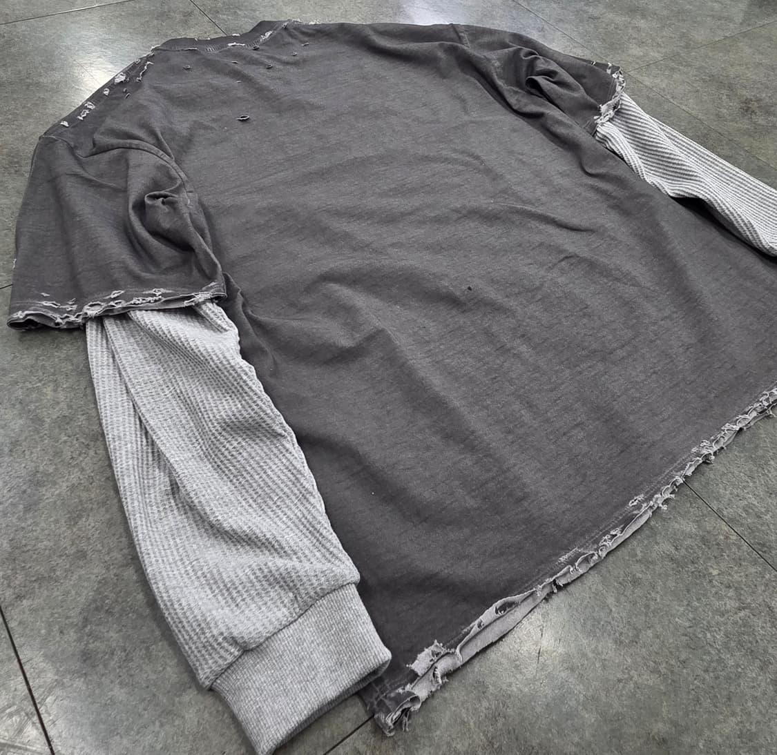 빈티지 워싱 긴팔레이어드 티셔츠 상품이미지8